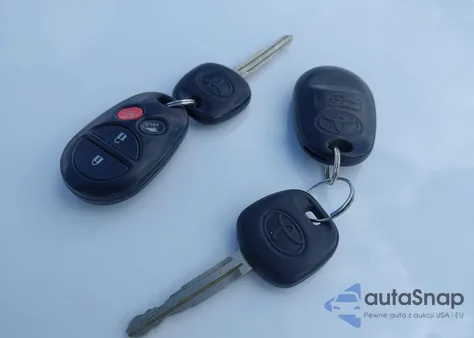 2013 Toyota Sequoia Limited 5.7L V8 z USA, uszkodzony, nr VIN 5TDKY5G16DS048019